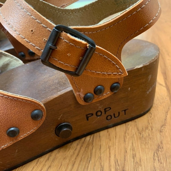 Vintage 70's Pop Out Skate Sandals Wooden Platform - Picture 4 of 8